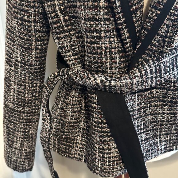 Brand new Banana Republic Jacket, Size XS - Picture 8 of 11